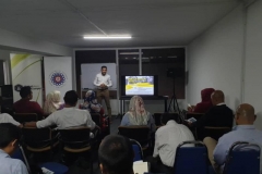 42972618_10156374975598580_9076765041897766912_n